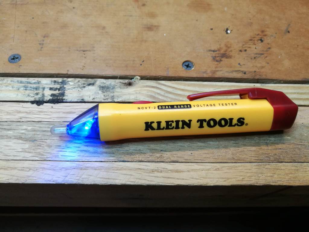 Klein Tools Voltage Tester – Dual Range, Non-Contact Electrical Tester