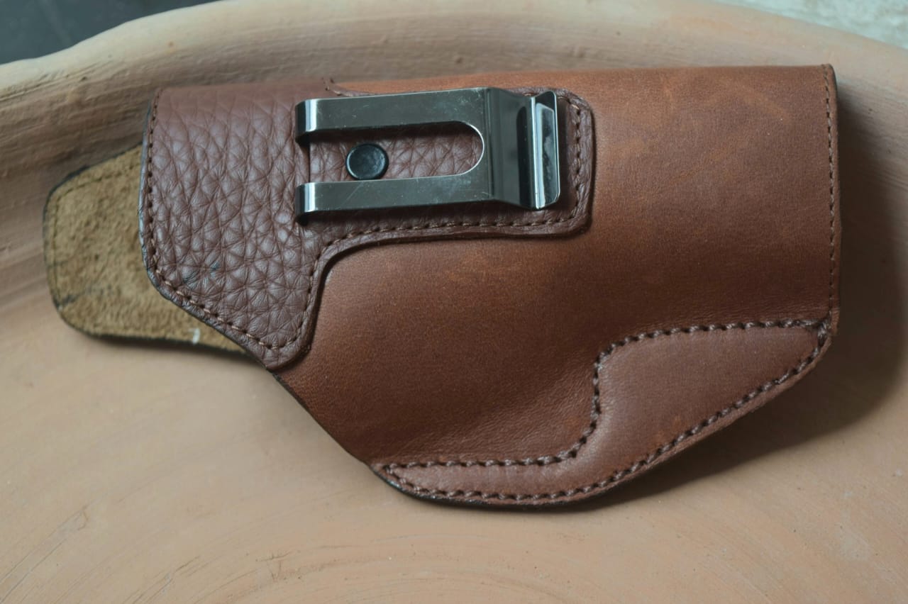 High-Quality Leather IWB Pistols Holster β Comfortable, Concealed Carry