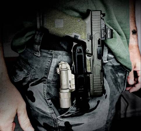 Tactical Quick Draw Universal Holster – Versatile Pistol Accessory for Fast, Secure Carry