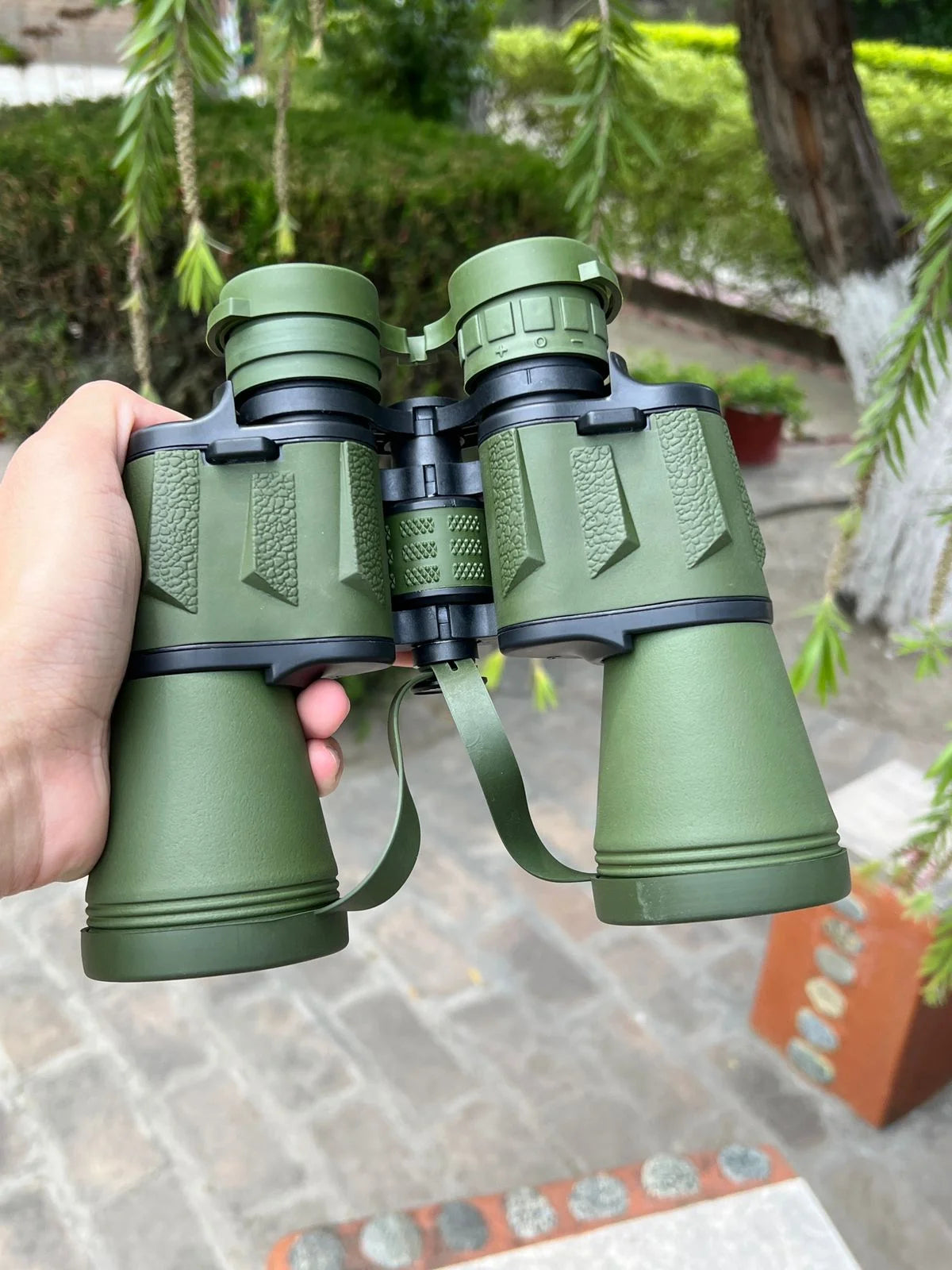 Canon 20×50 Premium Binoculars – Superior Optics for Crystal Clear Views