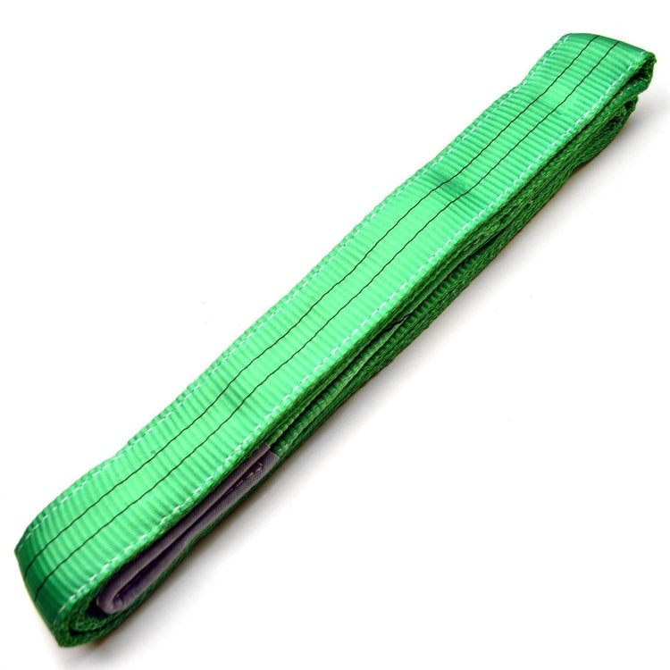 "4-meter towing webbing sling in green for heavy-duty lifting"