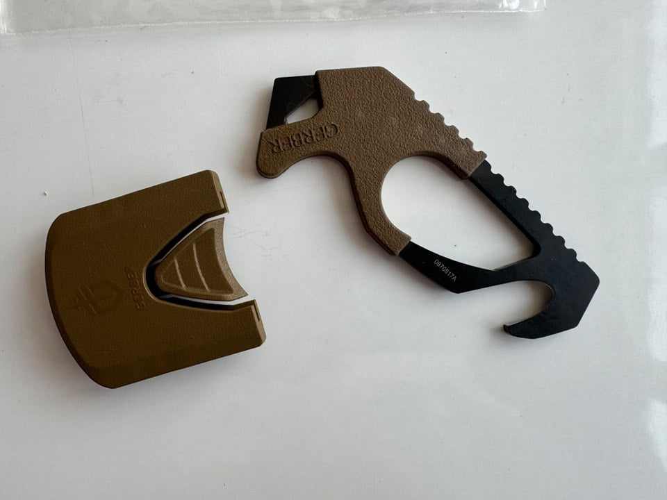 Gerber Strap Cutter & Emergency Glass Breaker – Life-Saving Rescue Tool