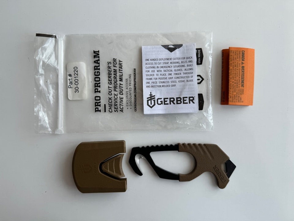 Gerber Strap Cutter & Emergency Glass Breaker – Life-Saving Rescue Tool