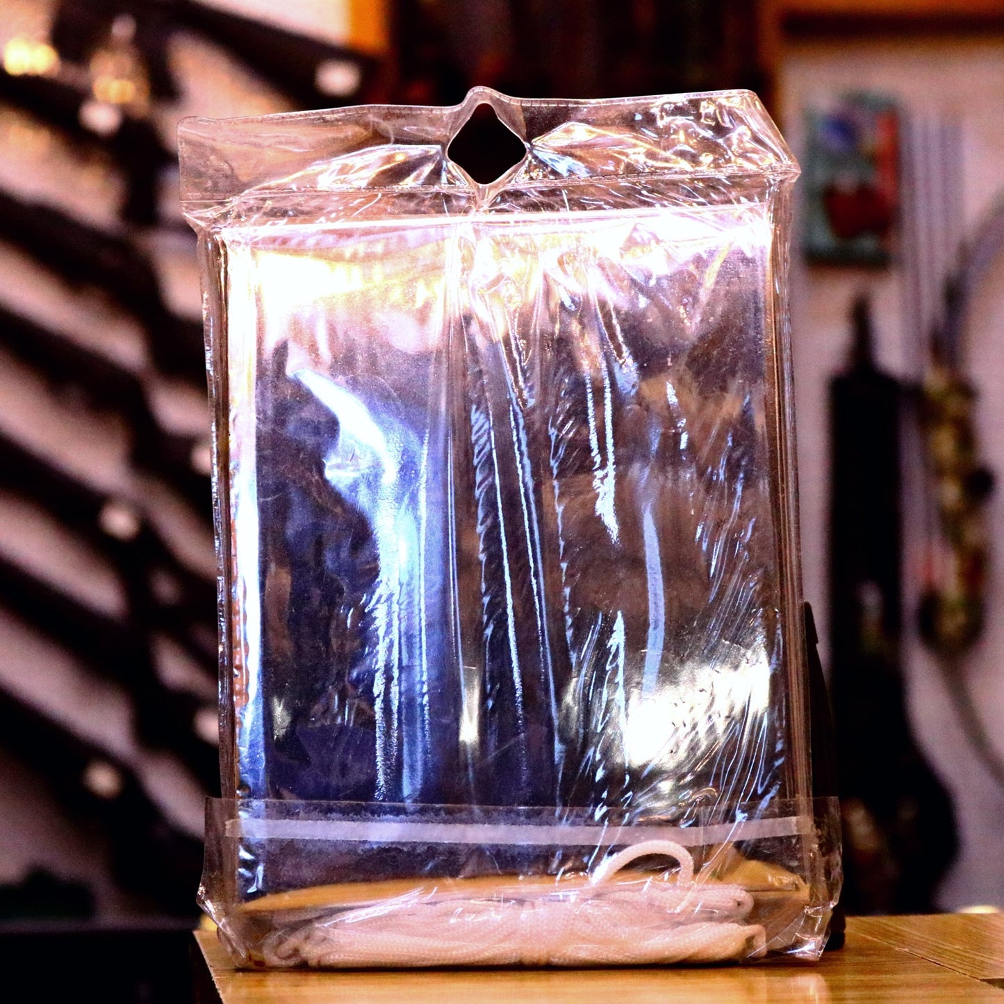 Pocket Tent – Compact Emergency Shelter for Survival, Hiking & Outdoor Protection