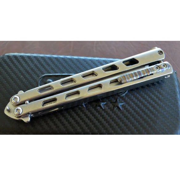 Compact and portable Sharp Butterfly Tool for collectors and professionals