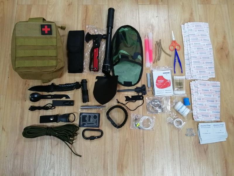142pcs Camping First Aid Kit Emergency Survival Kit ,142 Pieces Professional Survival Gear Equipment with MOLLE Bag