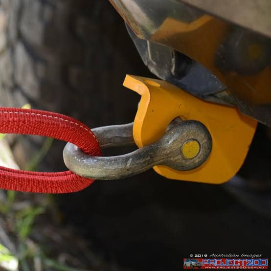 Ironman 4x4, D-ring shackle, screw bolt shackle, winch accessory, off-road recovery, snatch strap gear, 4x4 recovery Pakistan
