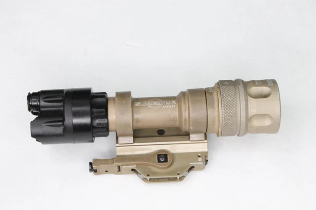 Surefire M962 flashlight Pakistan, USGI tactical flashlight, weapon-mounted flashlight, military flashlight Pakistan, tactical weapon light, Surefire flashlight for rifles, AR-15 flashlight, high lumen tactical light
