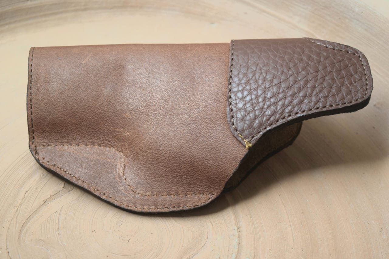 High-Quality Leather IWB Pistols Holster  – Comfortable, Concealed Carry