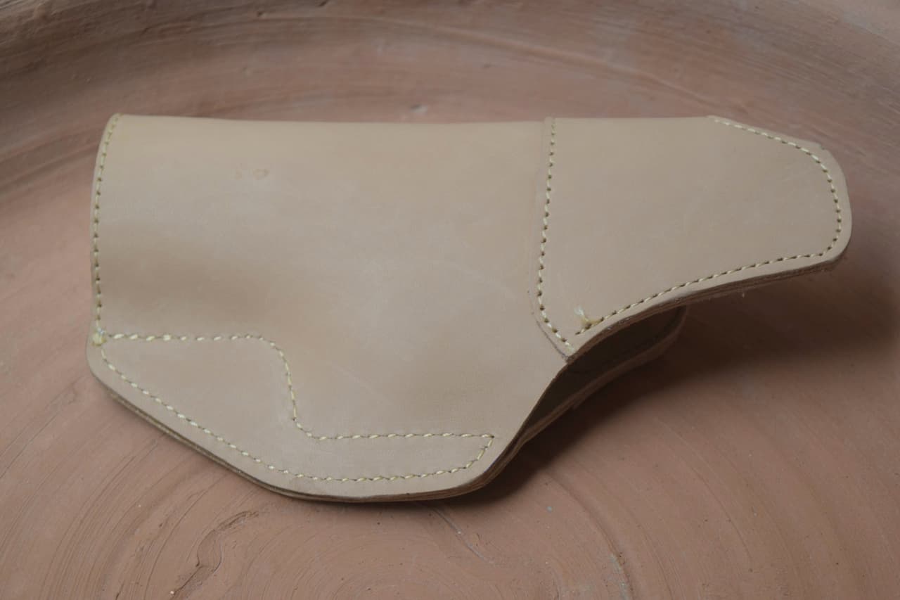 High-Quality Leather IWB Pistols Holster  – Comfortable, Concealed Carry