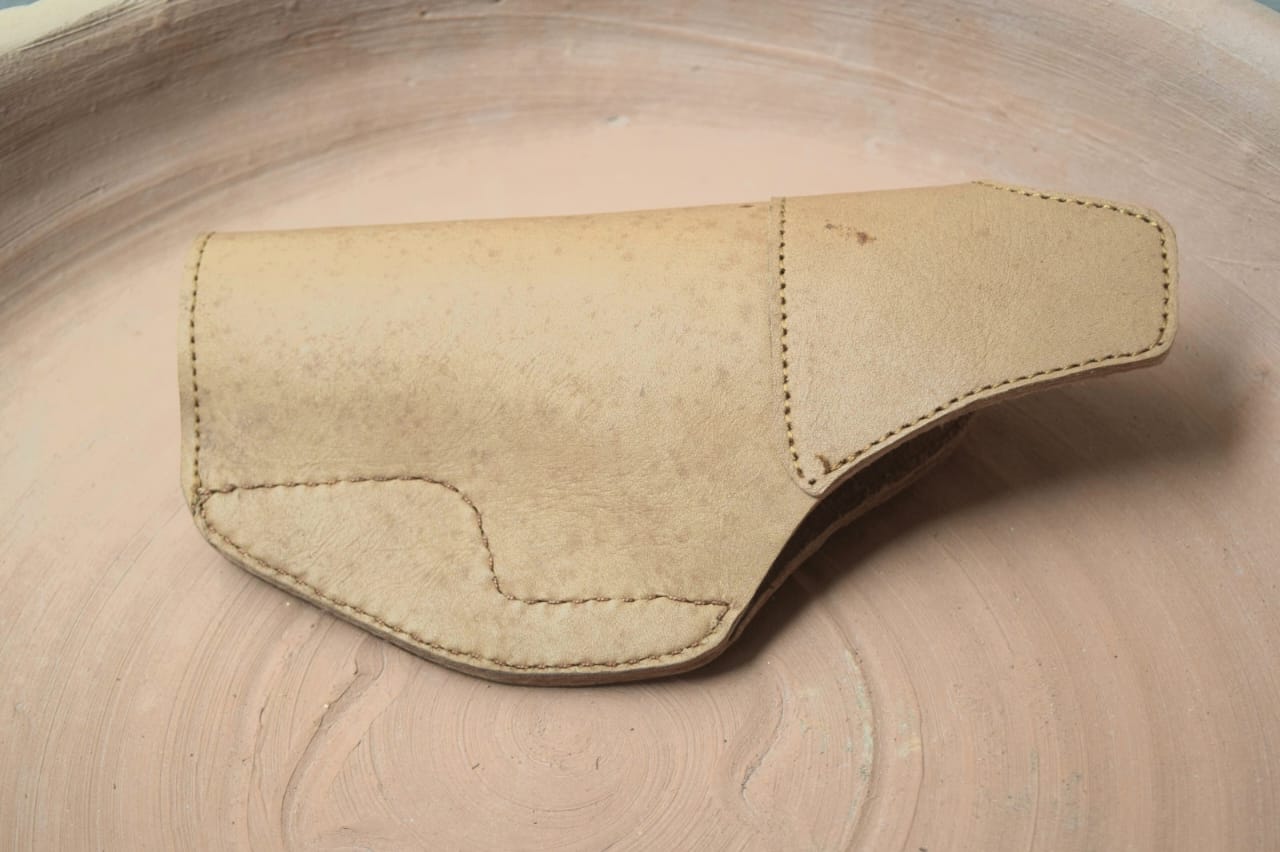 High-Quality Leather IWB Pistols Holster  – Comfortable, Concealed Carry