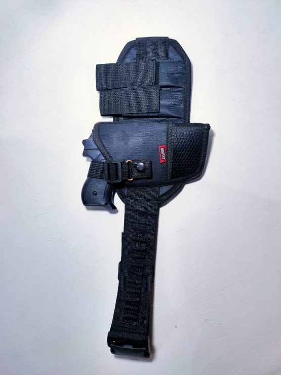 Black Belt Holster for 30 Bore & 9mm Pistols – With 2 Magazine Pouches