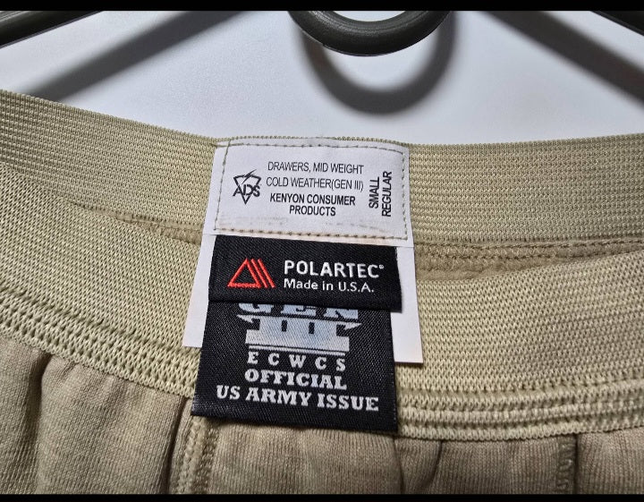 US Military ECWCS Gen III Level II mid-weight thermal wear.