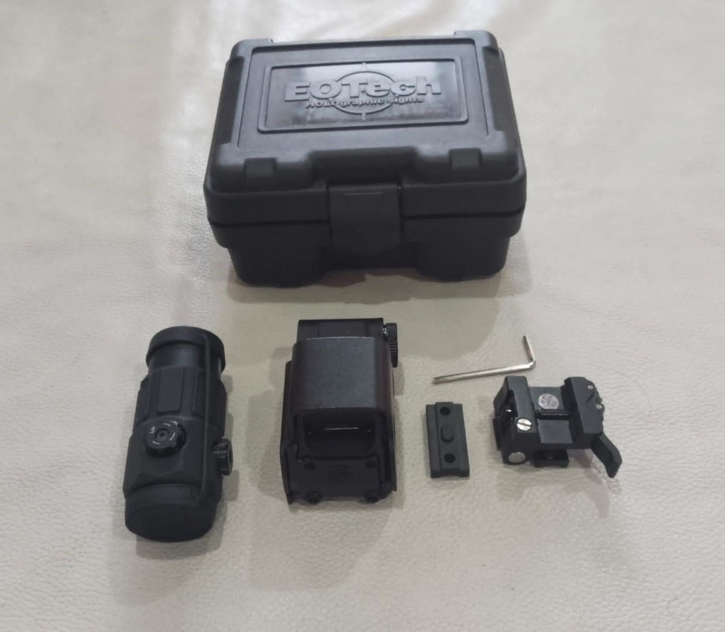 Eotech Holographic Sight + Magnifier ( Chinese Copy )